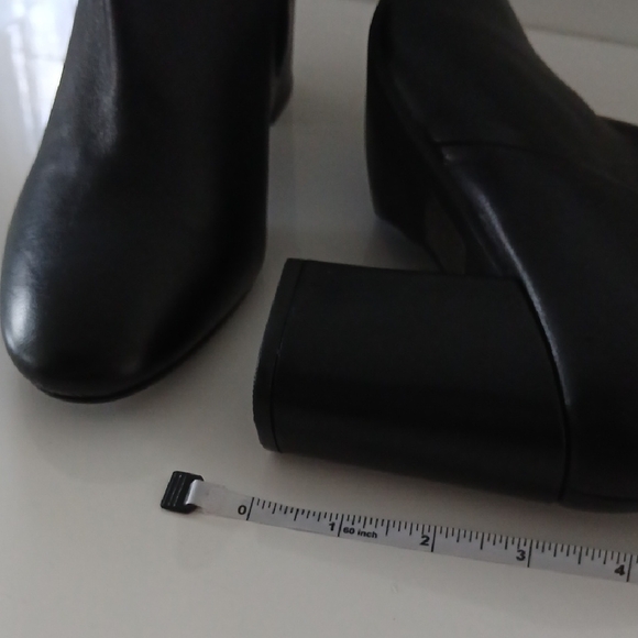 Topshop Sleek Black Ankle Booties NEW - Picture 4 of 7